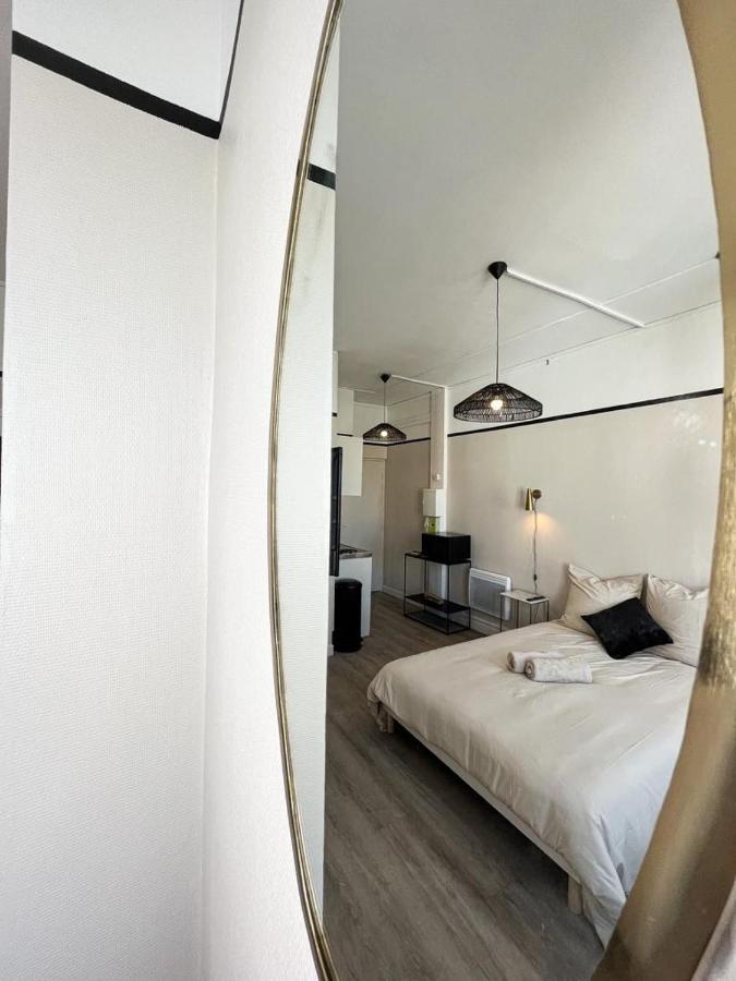 Suite Athos Лион Экстерьер фото